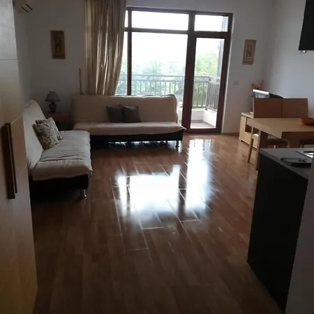 Апартаменты Spacious Studio At The Vineyards Spa Resort *